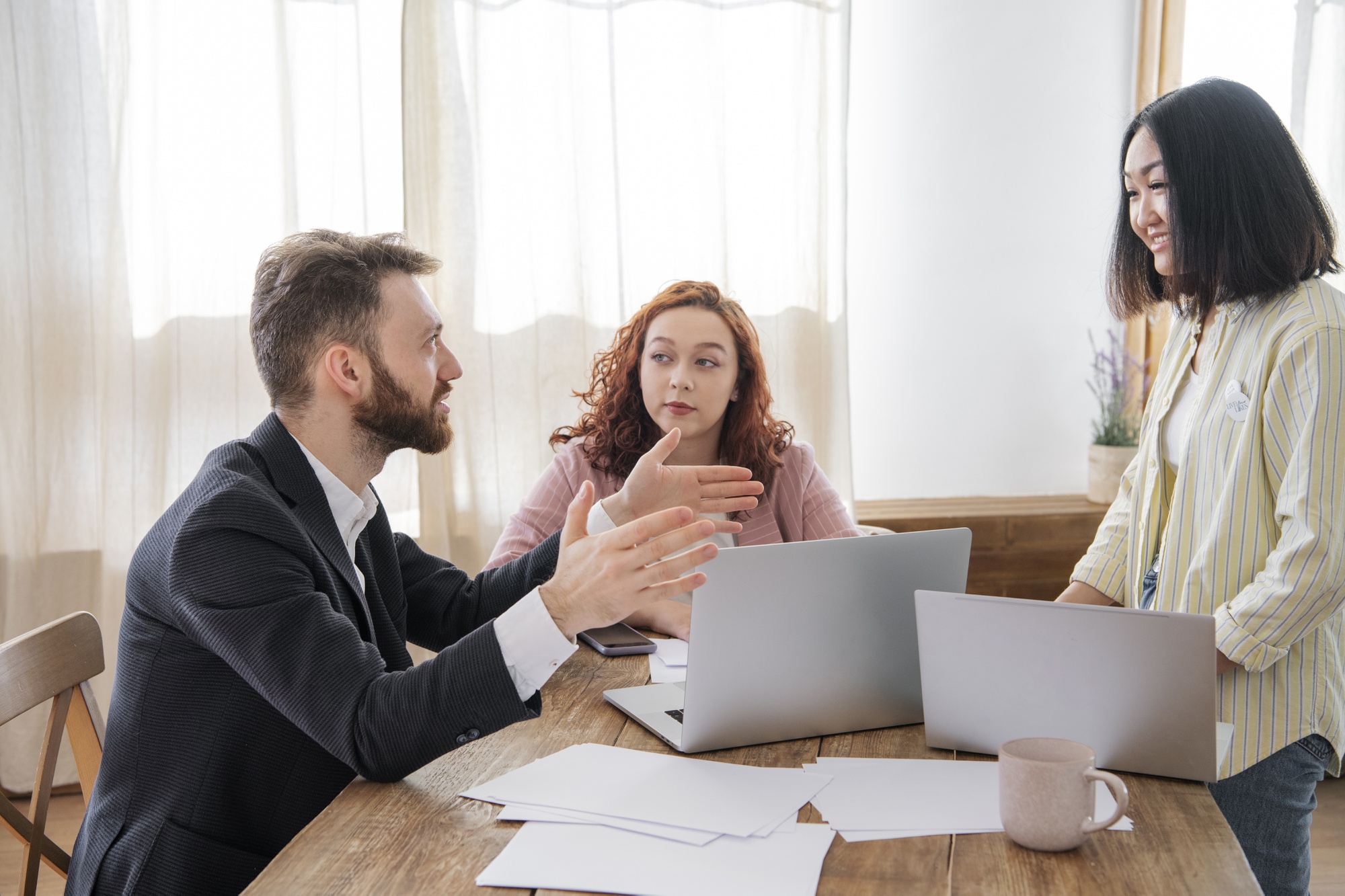 Discussion de travail autour de dossiers